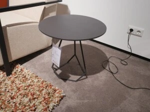 Metaform Octagon bijzettafel 50 x 50 x 45h zwart opruiming