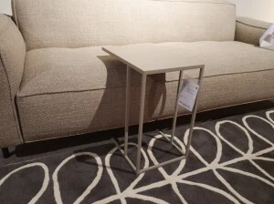 Metaform BT bijzettafel overschuiftafel bruin taupe kleur Opruiming